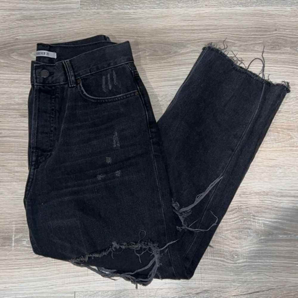 Forever‎ 21 black ripped boyfriend jeans